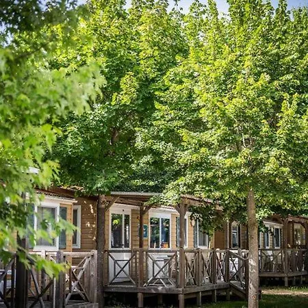Charming Mobile In With Whirlpool Ferienhaus